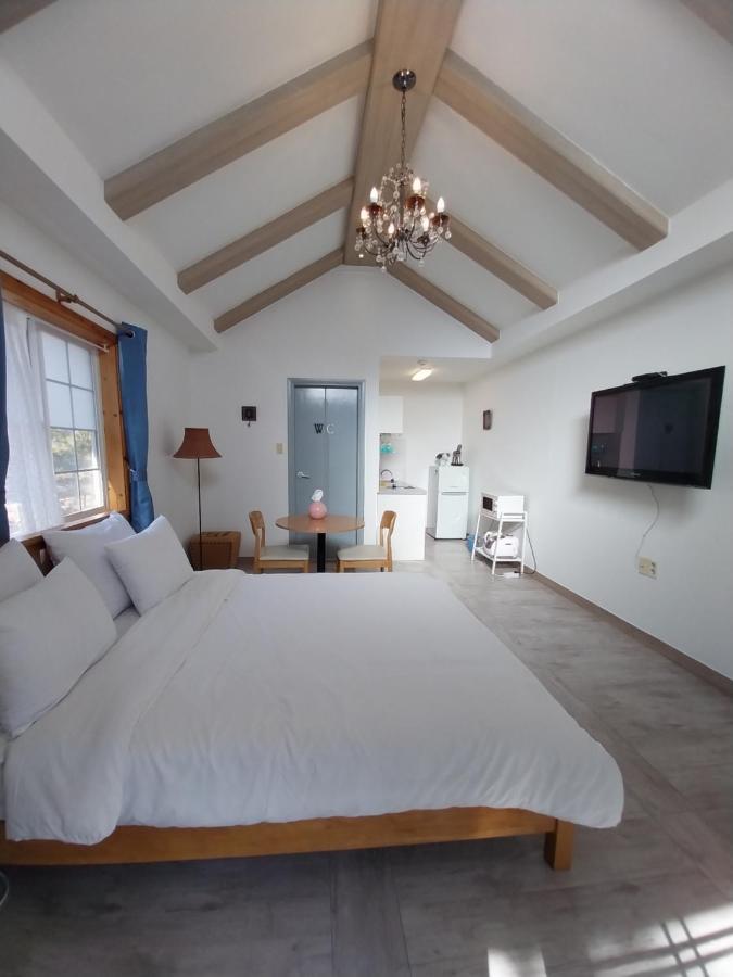 Another World Pension Gyeongju Ngoại thất bức ảnh