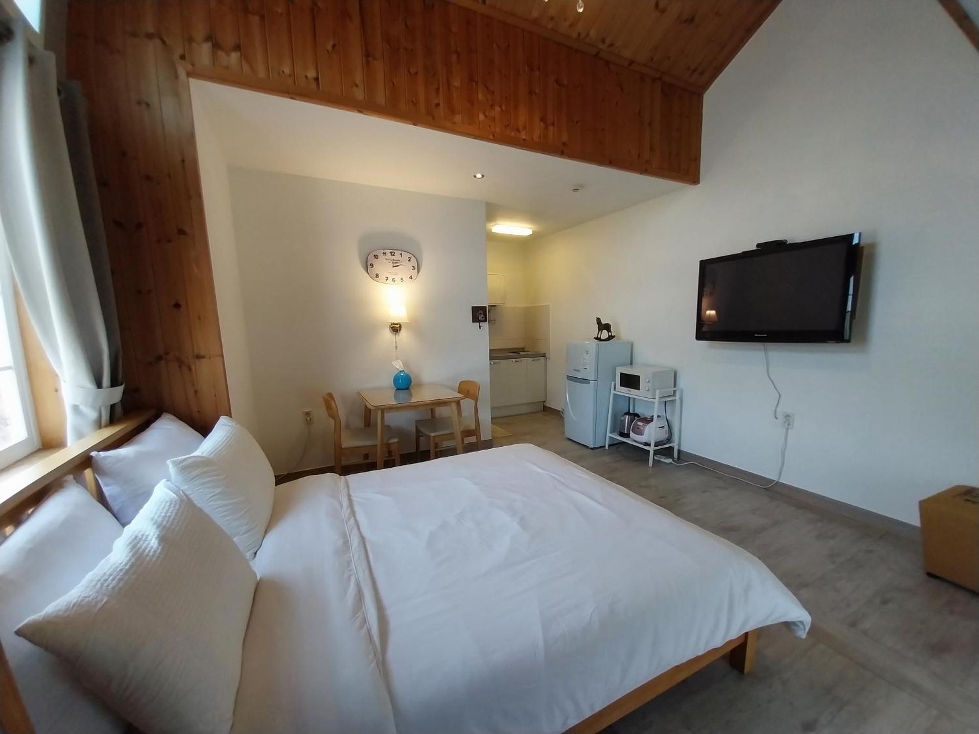 Another World Pension Gyeongju Ngoại thất bức ảnh