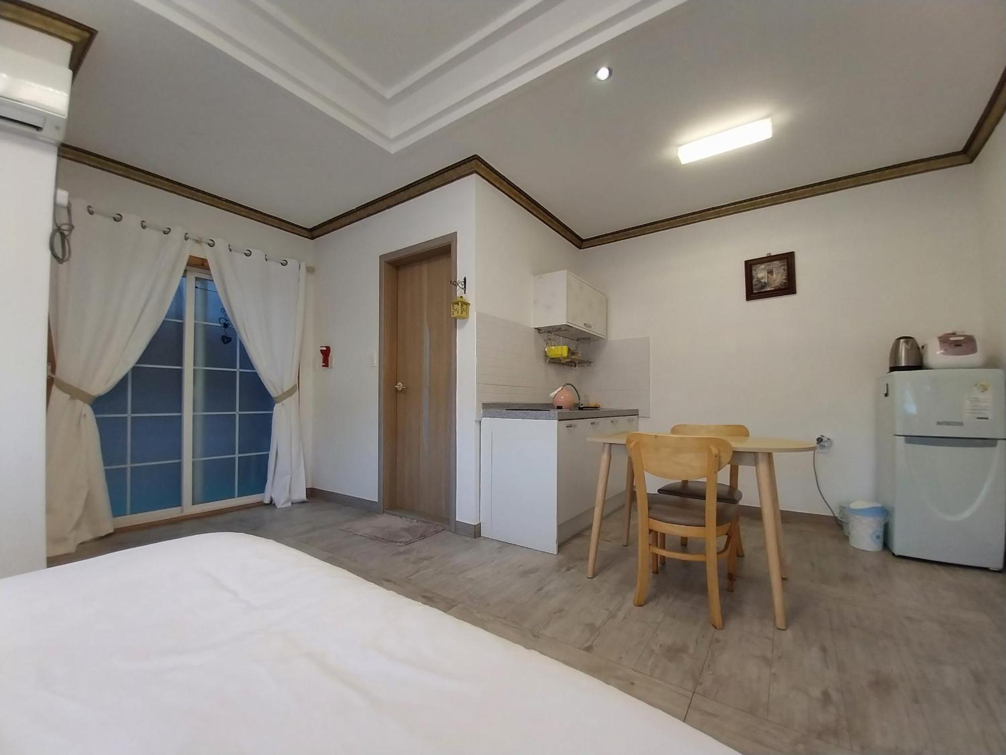Another World Pension Gyeongju Ngoại thất bức ảnh