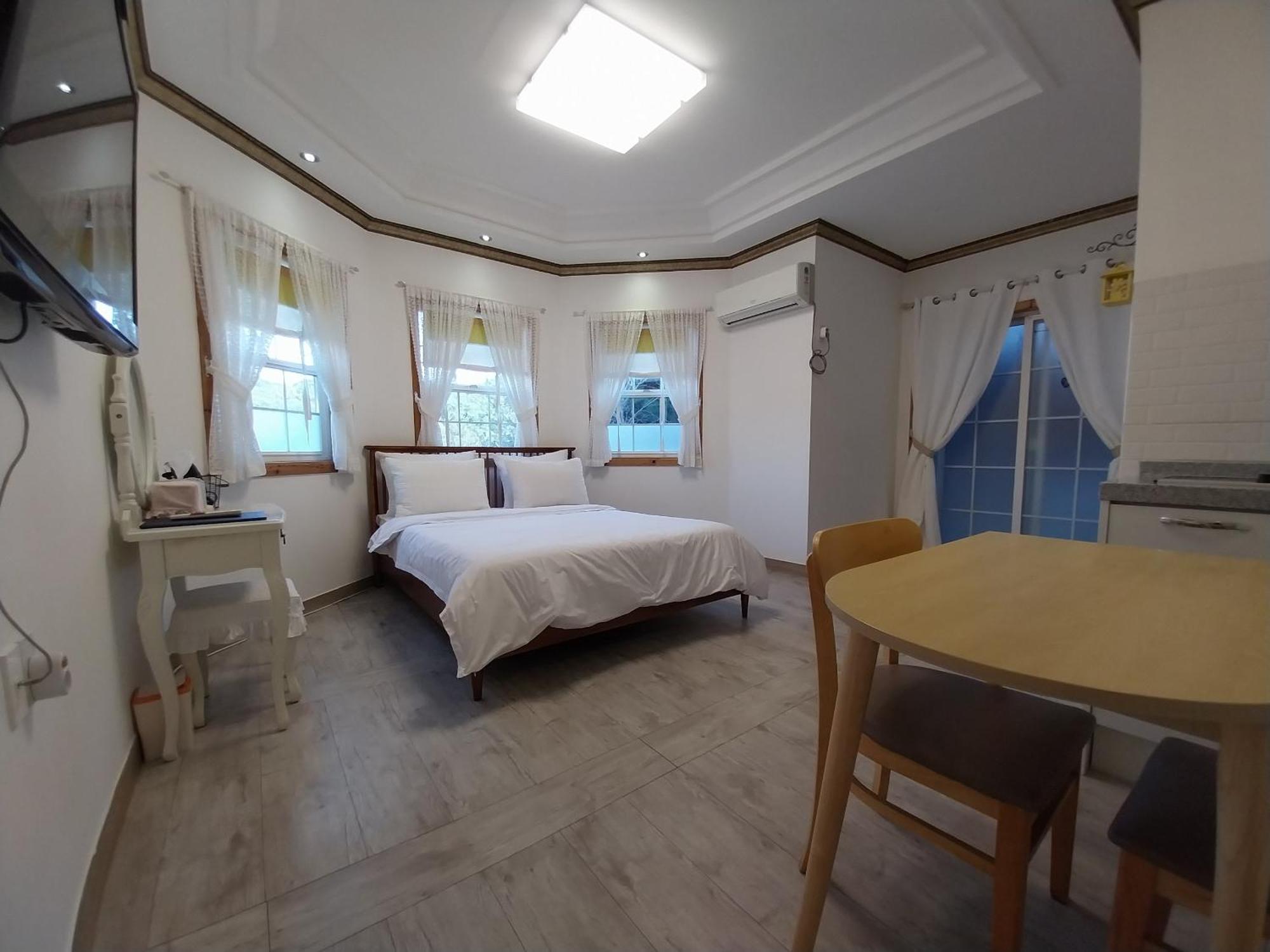 Another World Pension Gyeongju Ngoại thất bức ảnh